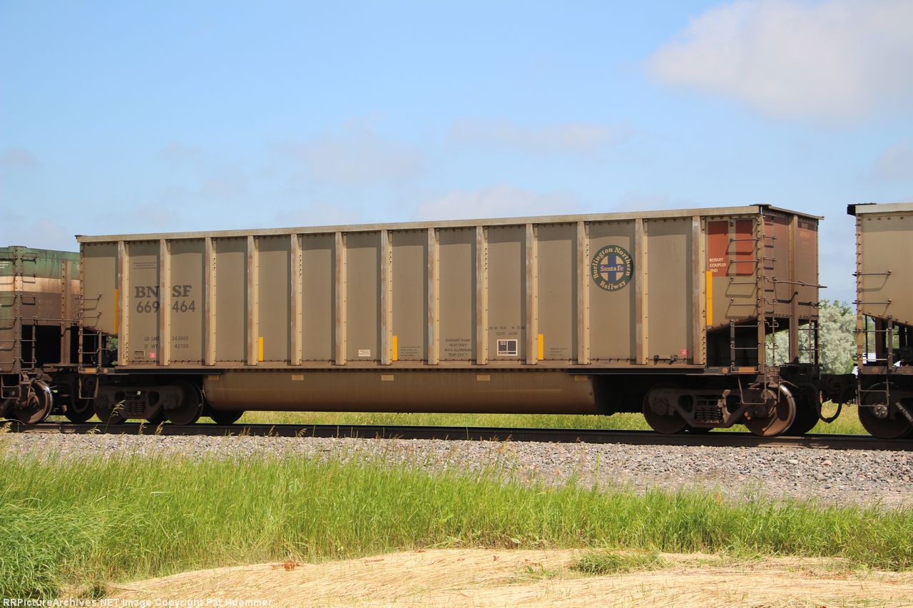 BNSF 669464