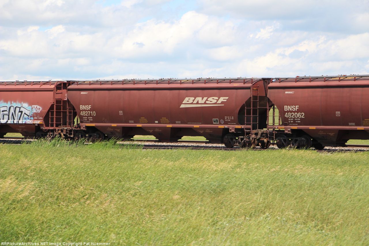 BNSF 482710