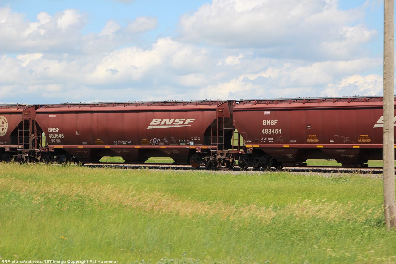 BNSF 483646