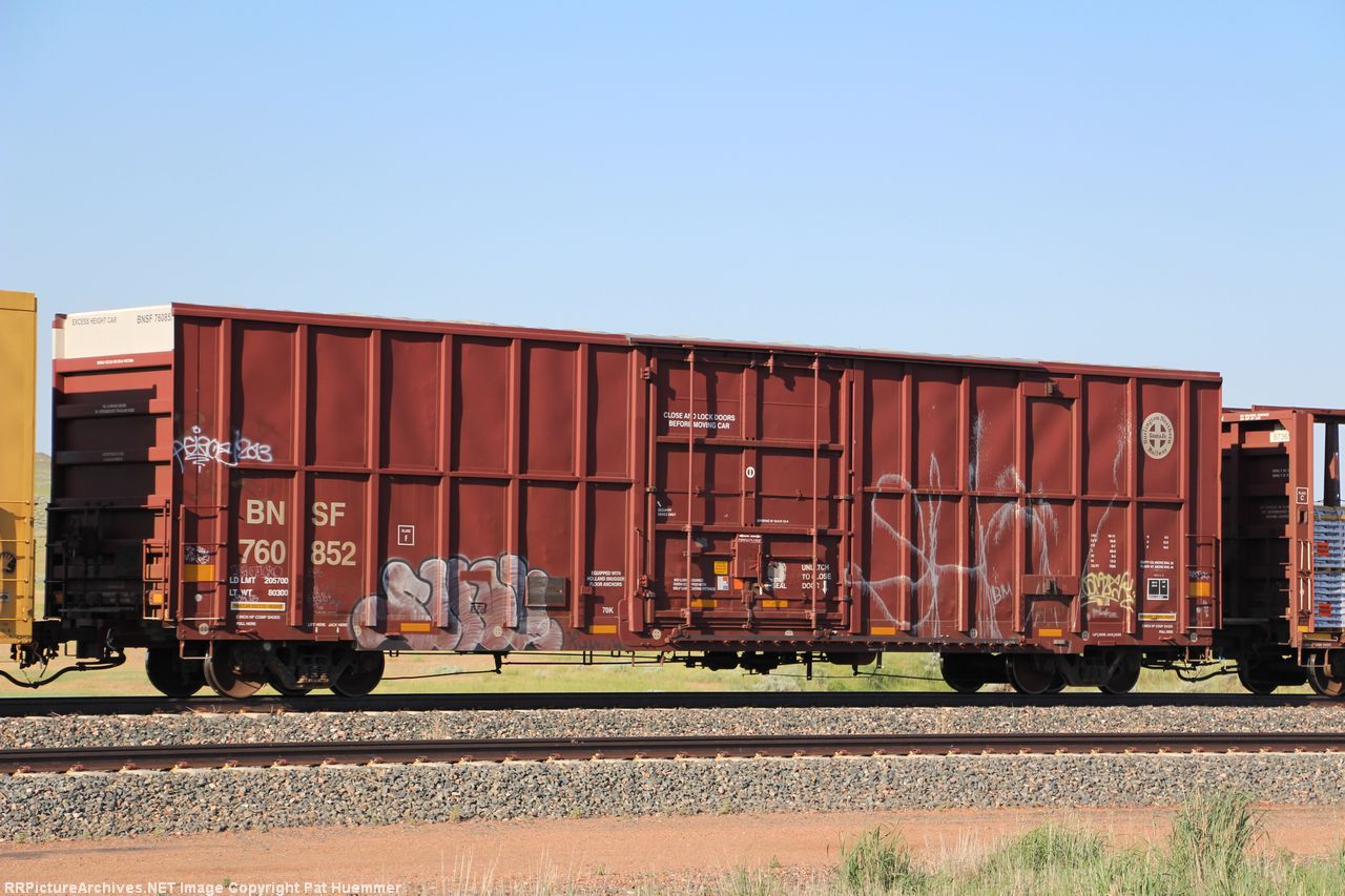 BNSF 760852