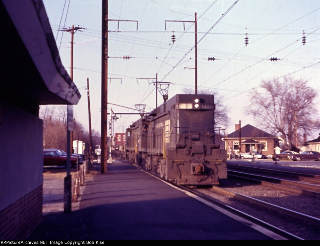 PC 4434 South, long-hood forward