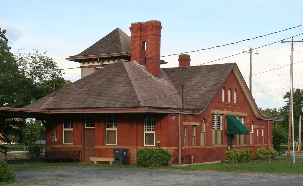 1913 COFG depot