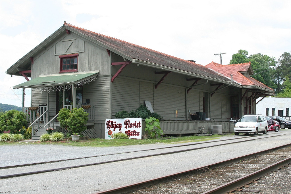 L&N depot