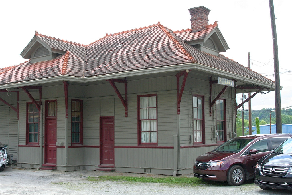 L&N depot