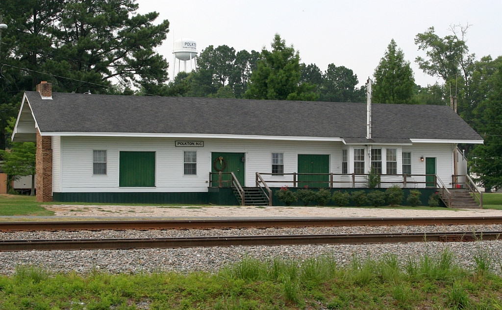 1888 SAL depot
