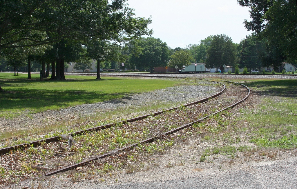 What is left of the connector to the G&F