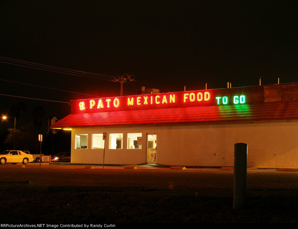 El Pato Good Food