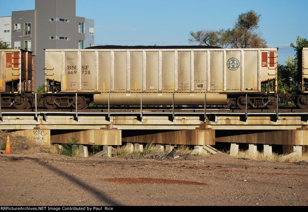 BNSF 669728