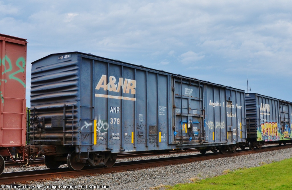 ANR 379 is Angelina & Neches River RR Co. and new here.