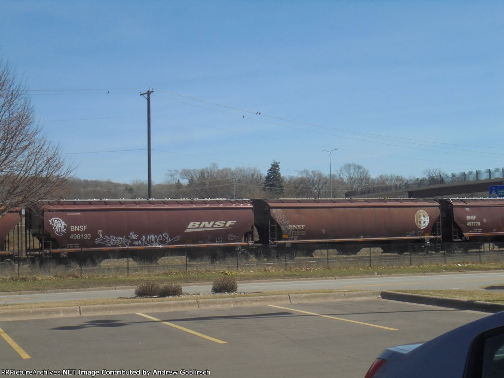BNSF 496130 & 473882