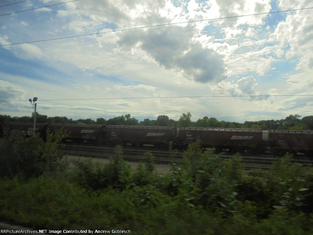 BNSF 477861 & 495607