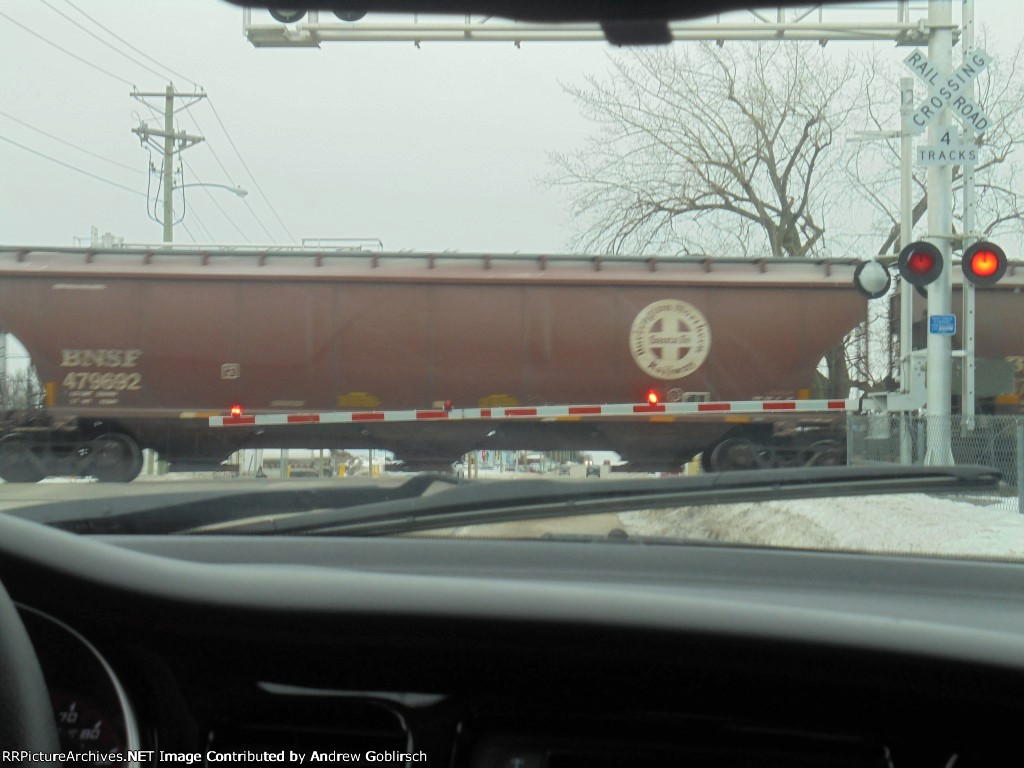 BNSF 479692 pass crossings