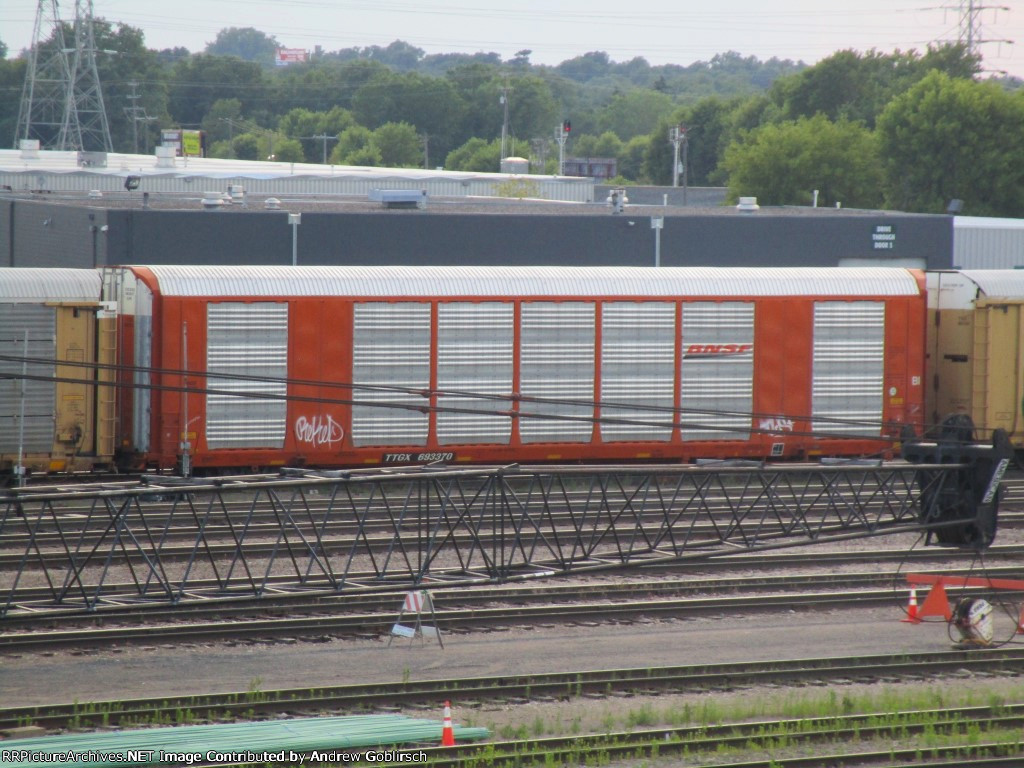 BNSF 693370