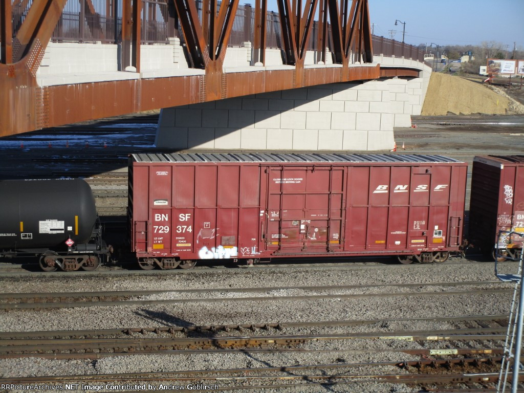 BNSF 729374