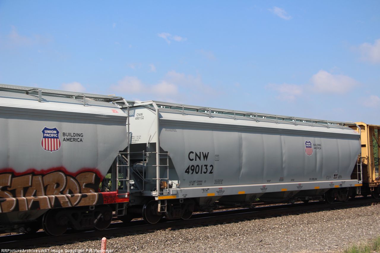 CNW 490132