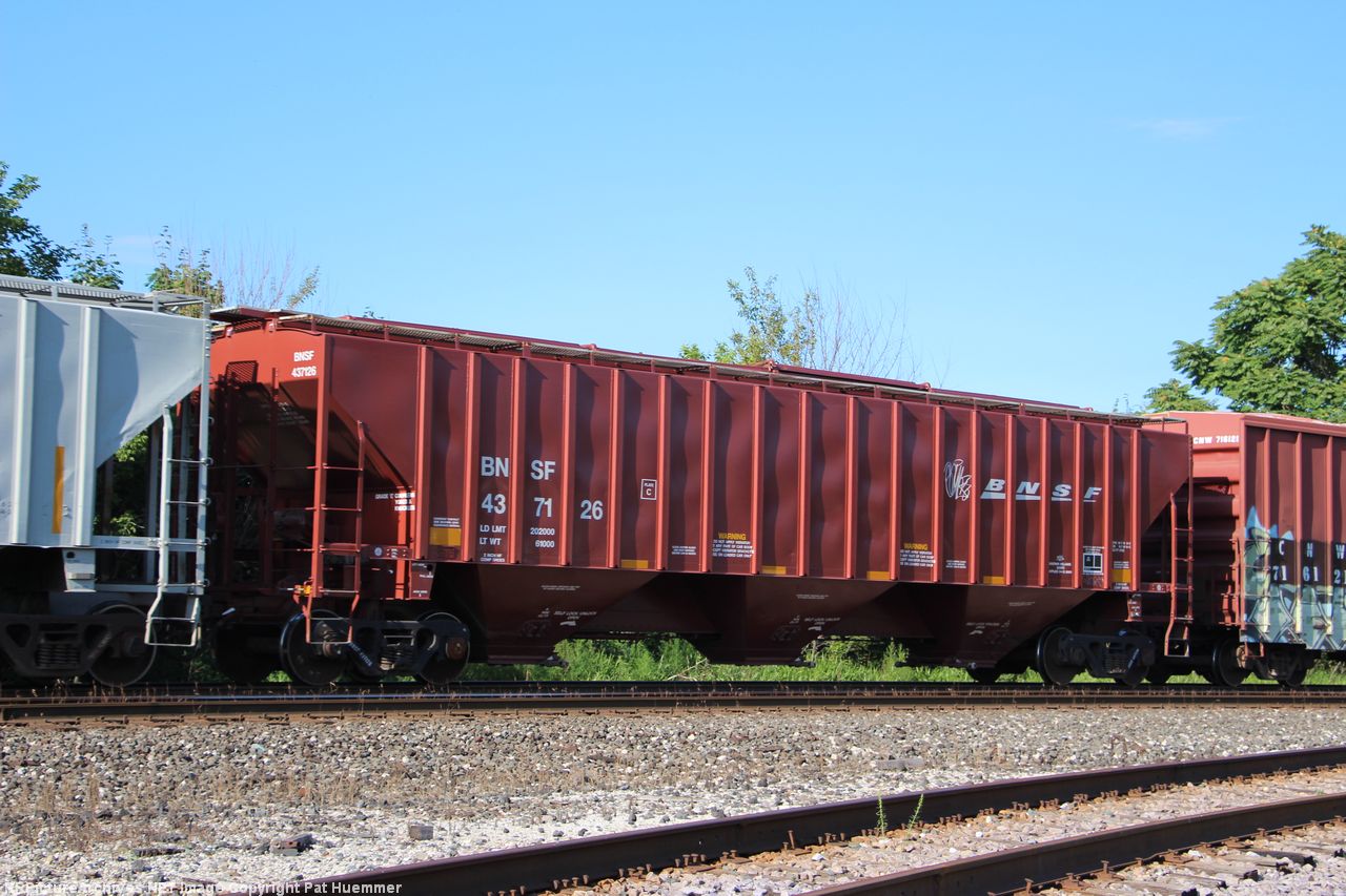 BNSF 437126