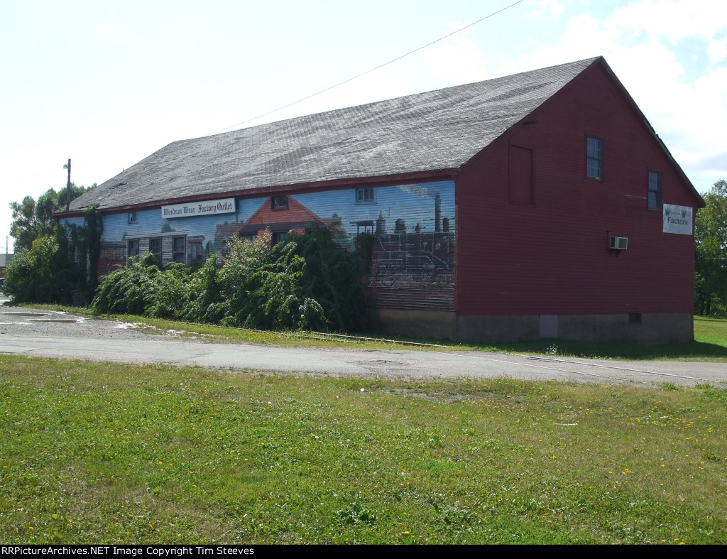 Windsor Wear Factory Outlet