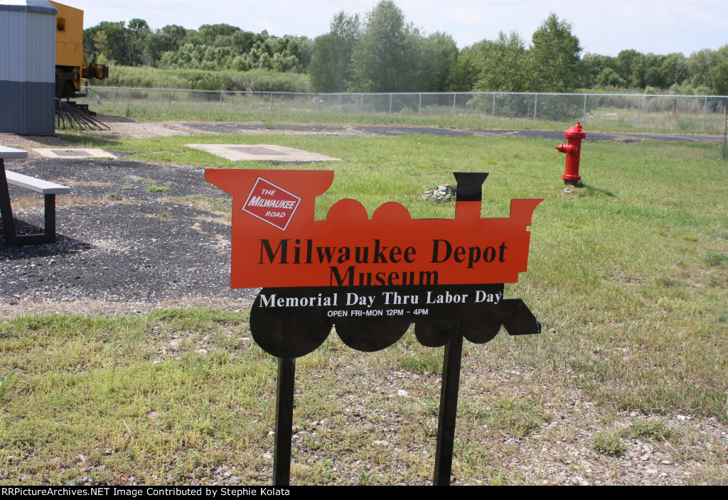 MILWAUKEE ROAD MUSEUM SIGN