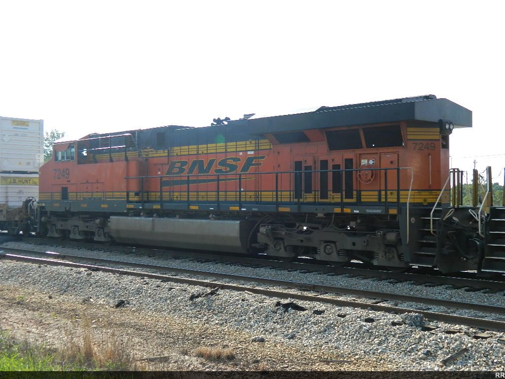 BNSF 7249 (ES44DC)