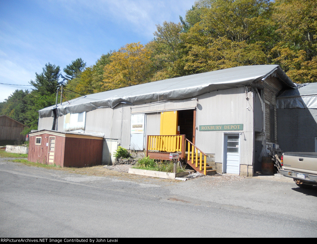 Roxbury D&U Depot