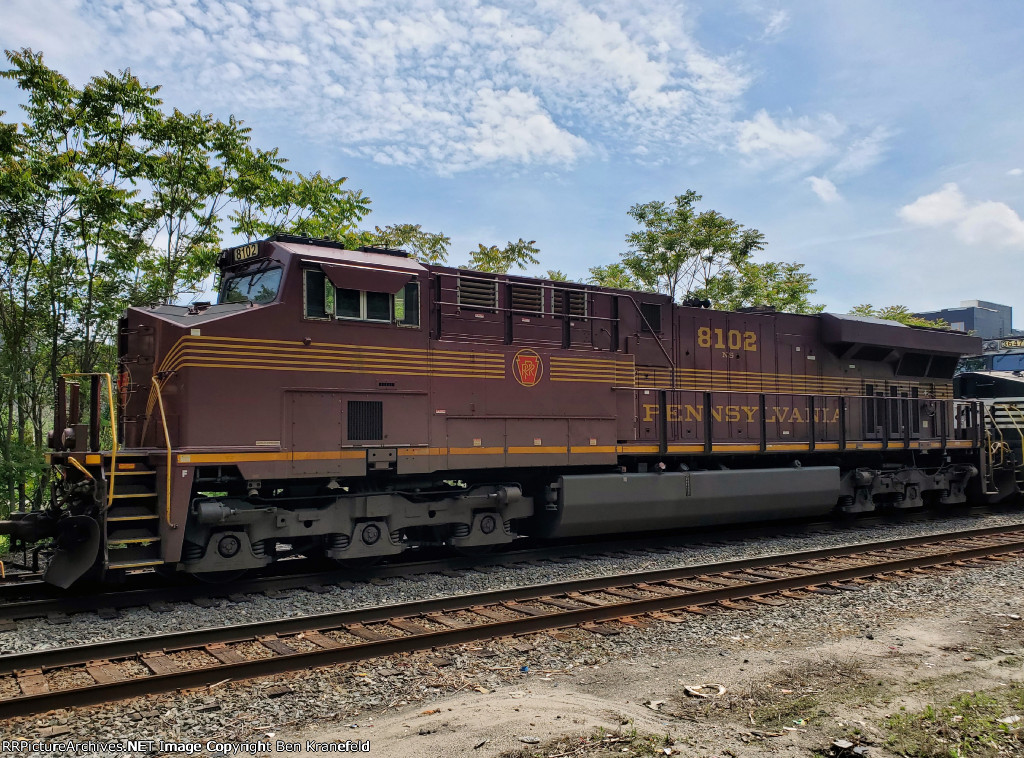 NS 8102 - Pennsylvania Railroad Heritage