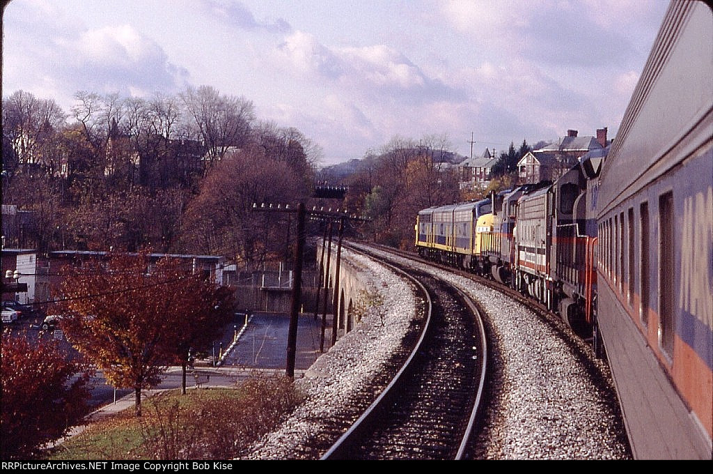 A-B-A Fs westbound on the viaduct