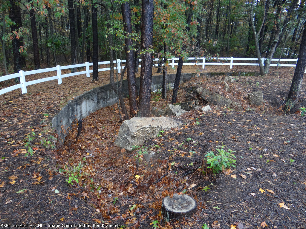 Turntable pit at Whiting