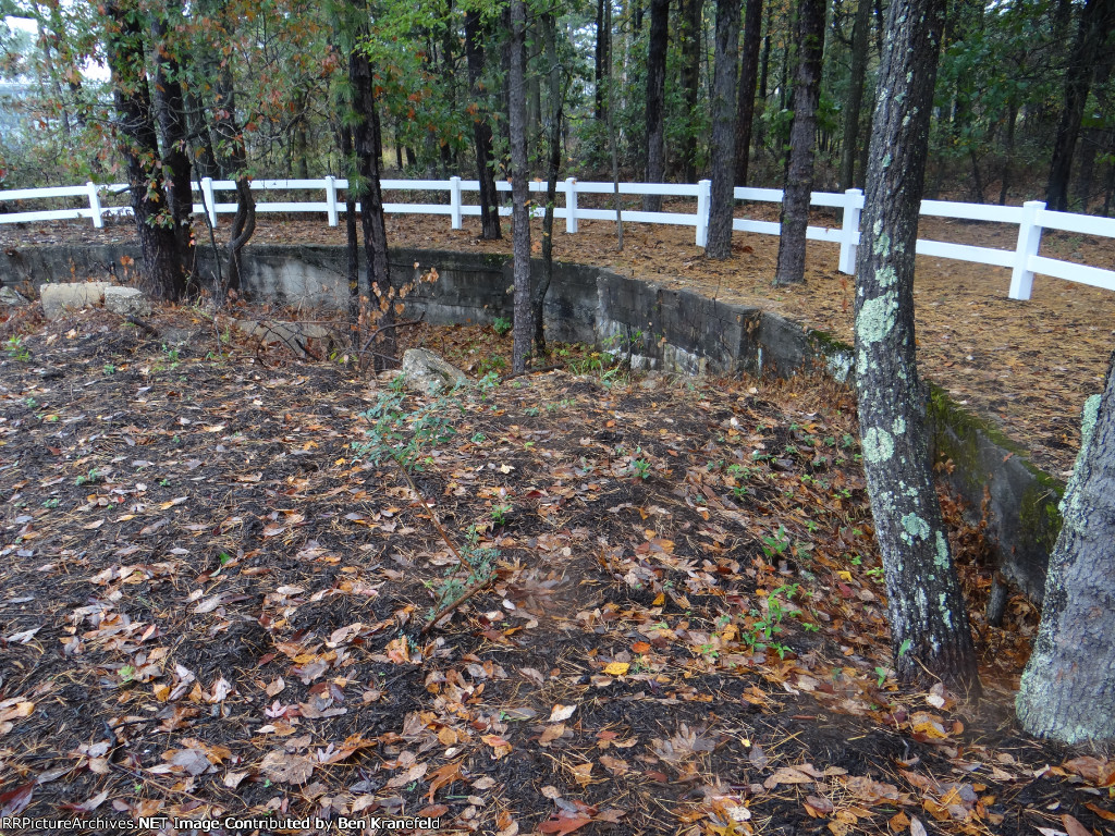 Turntable pit at Whiting