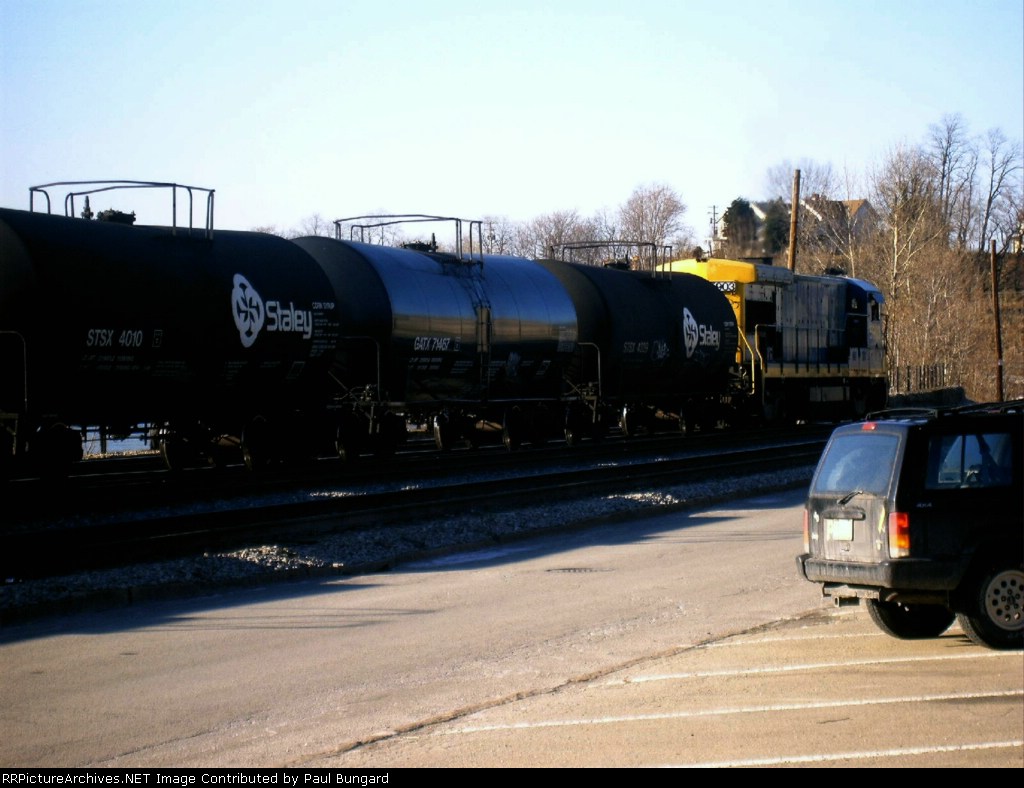STSX 4010  Tank Car 3rd Car Fron Engine  06/11/2005