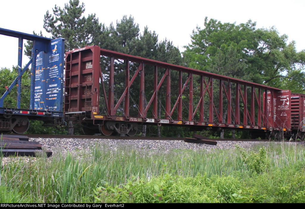 TR 874444 - Tomahawk Rwy