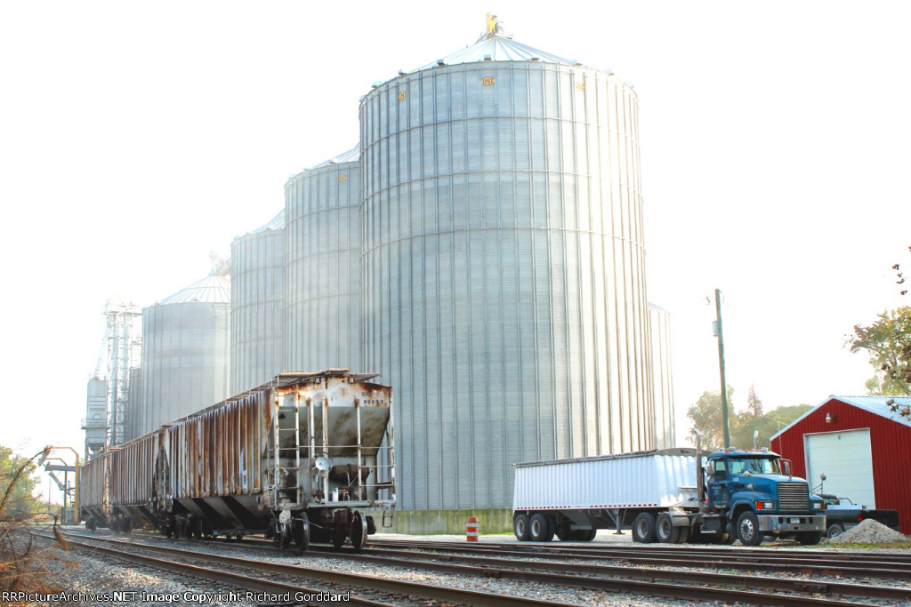 Southern Grain Hoppers in West Point