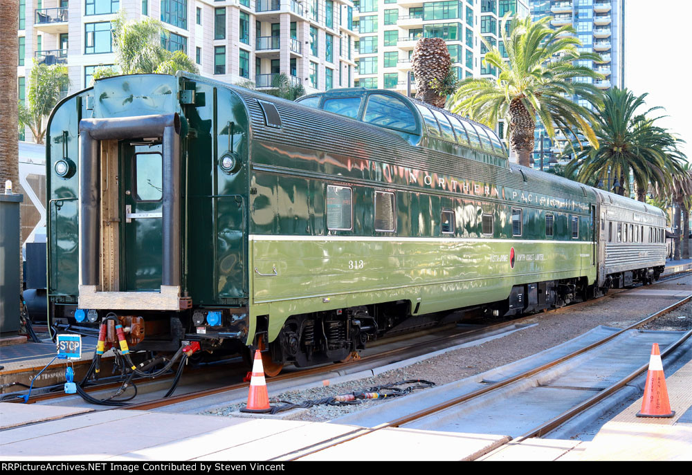 Ex NP 313 WE8X 801044 and ex NYC observation "Babling Brook" WEBX 800007 at San Diego.