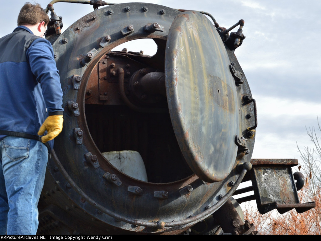 Cleaning out the smoke box.