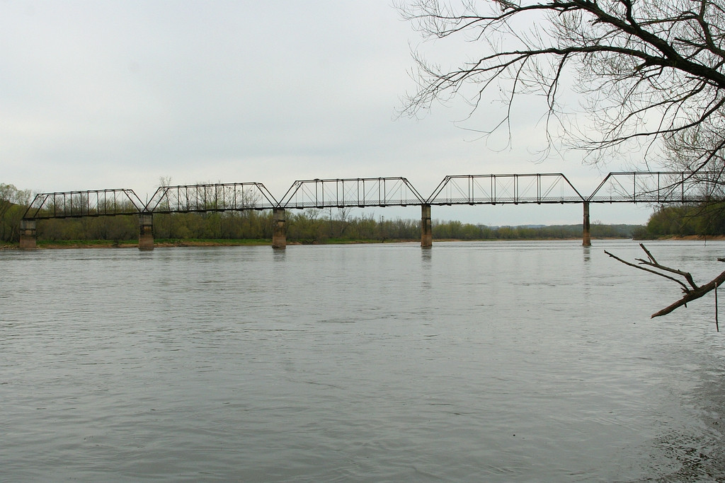 Is this a railroad bridge?
