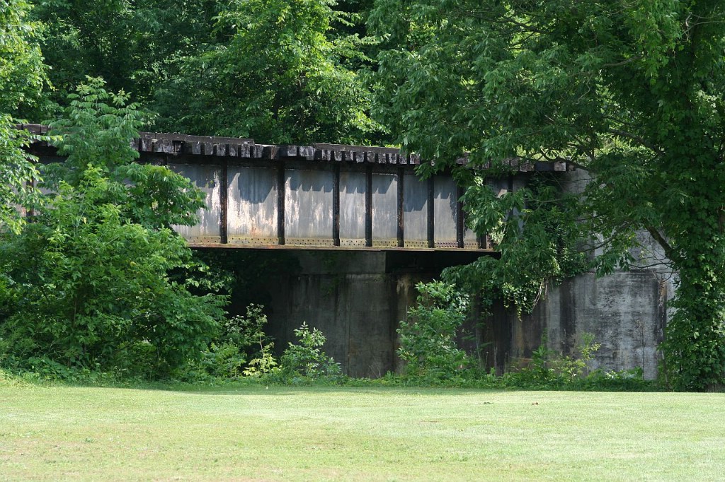 Bridge fop the former EB NW to VGN connection  