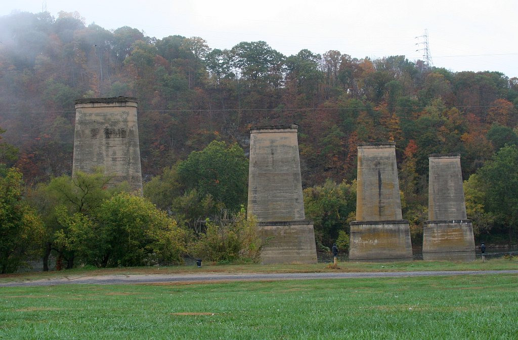 What is left of the massive VGN bridge