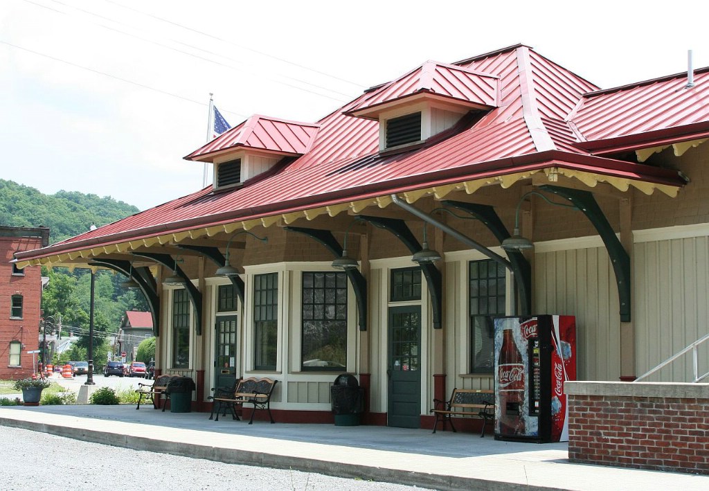 NW depot on the Bluestone branch