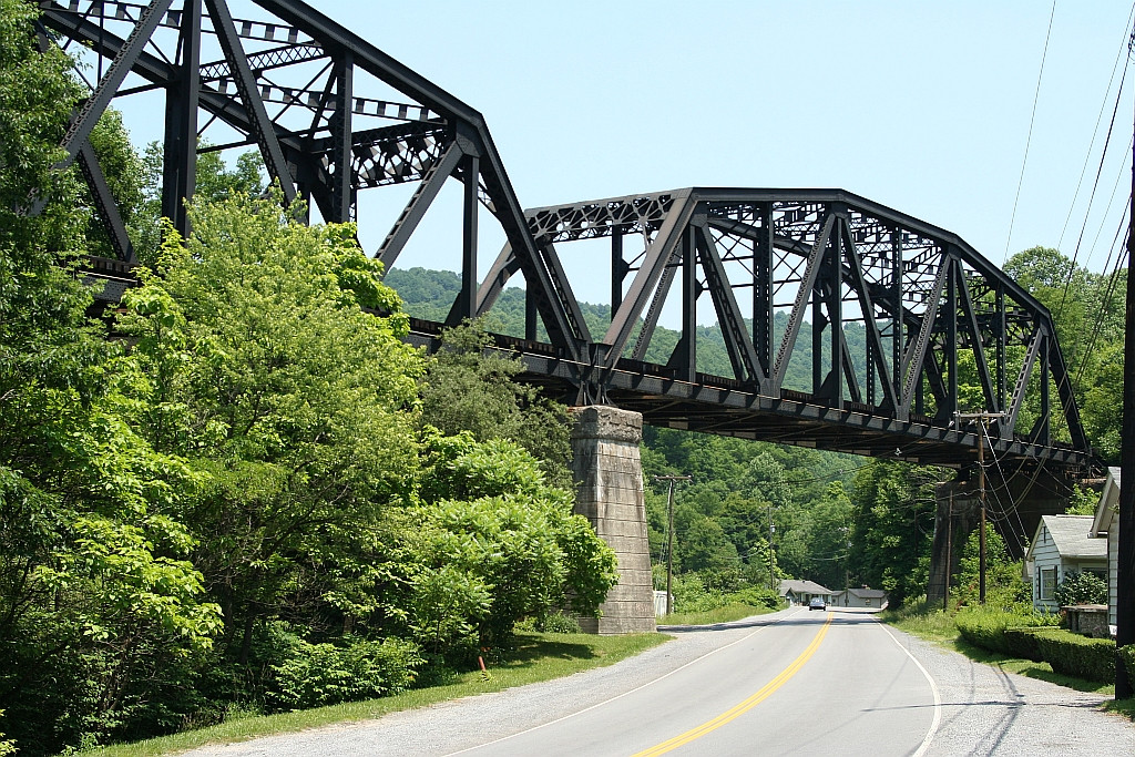 Massive bridge just before the tunnel