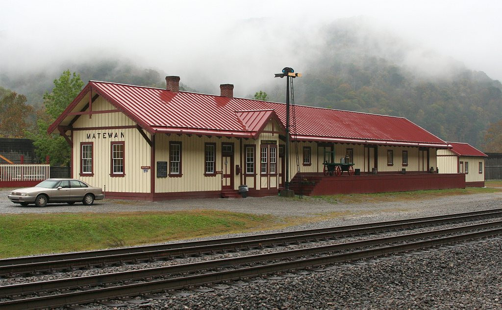 Beautifully done replica of the original NW depot