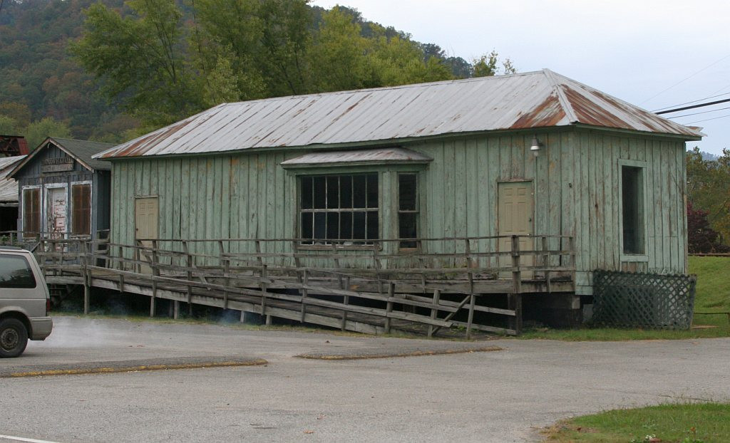 C&O depot relocated from Kanawah Falls