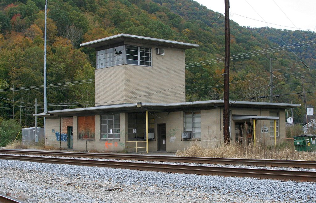 C&O interlocking/yard office