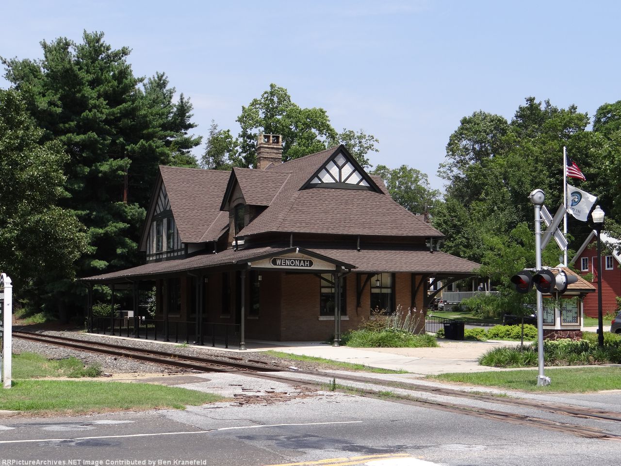 Wenonah Station