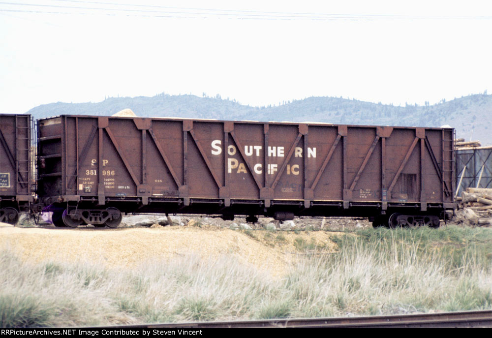 Southern Pacific woodchip gondola #351986
