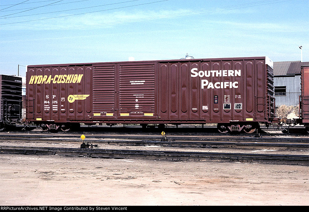 Southern Pacific box #654575