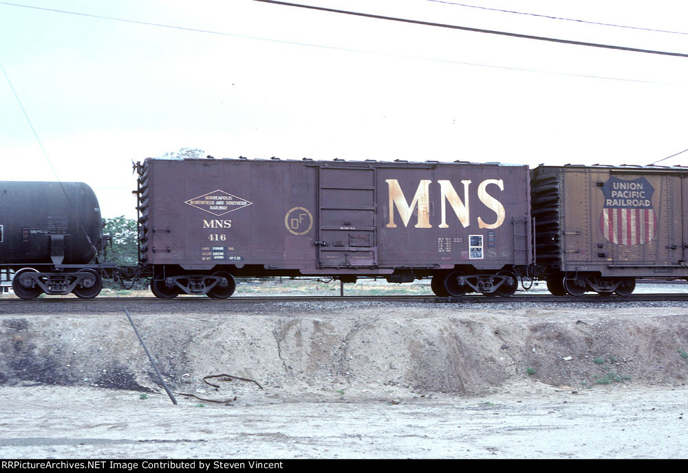 MNS 40' box #416