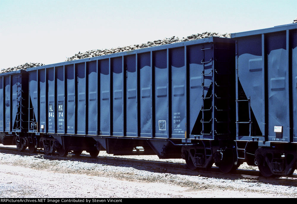 Ex DOWX hopper HLMX #84274 in sugar beet service.