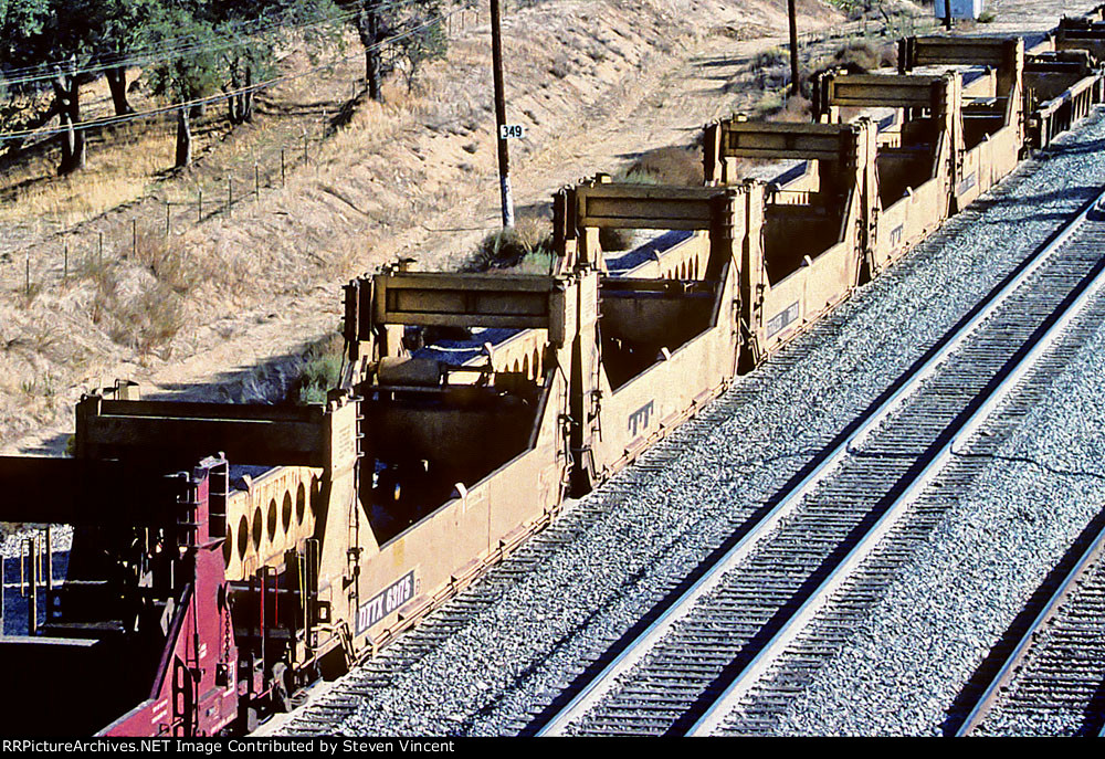 Trailer Train DTTX #63175