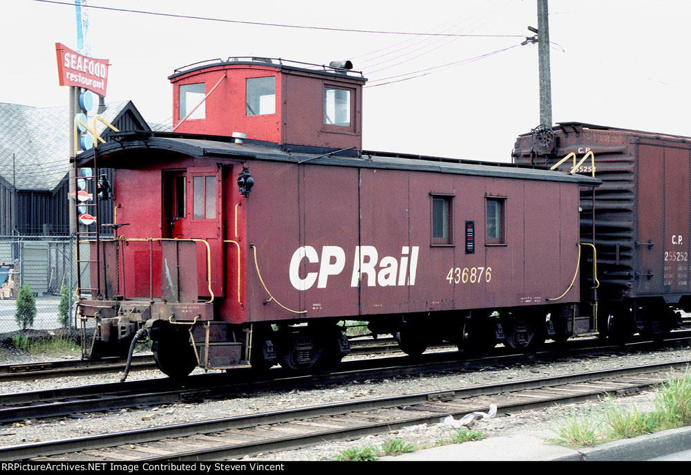 CP Rail caboose 436876