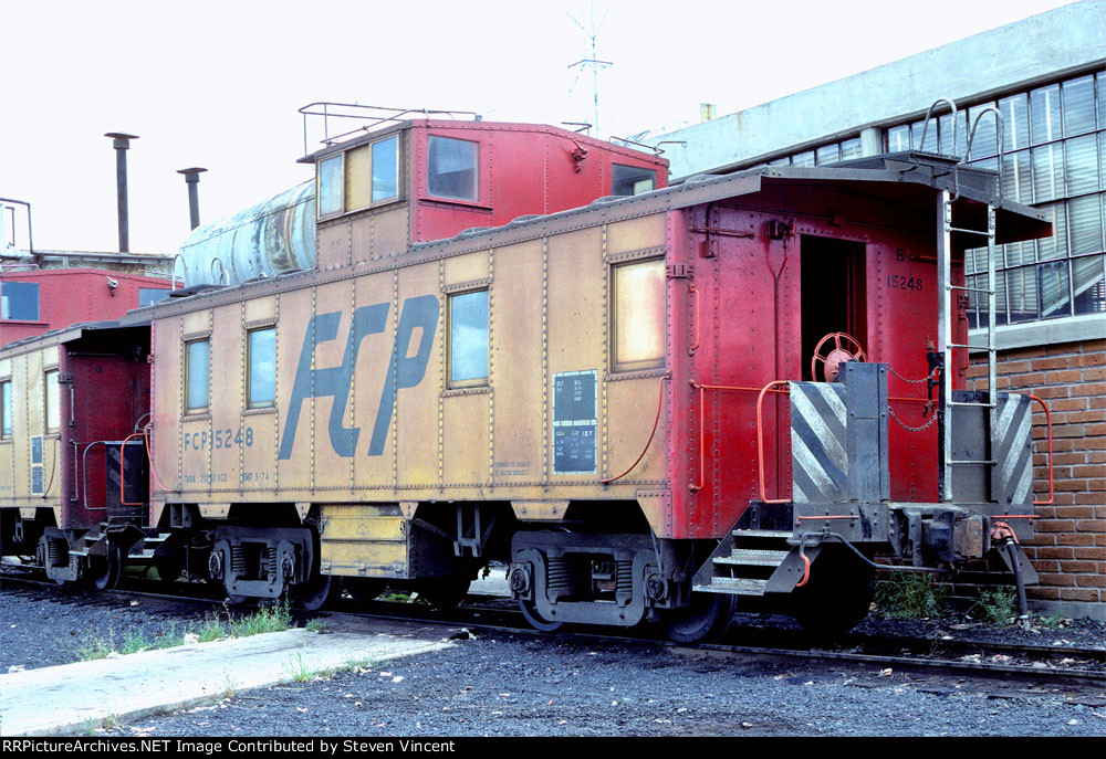Ferrocarril del Pacifico caboose FCP #15248