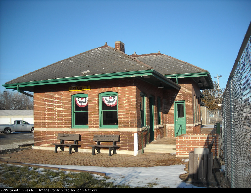 Former Illinois Central Depot